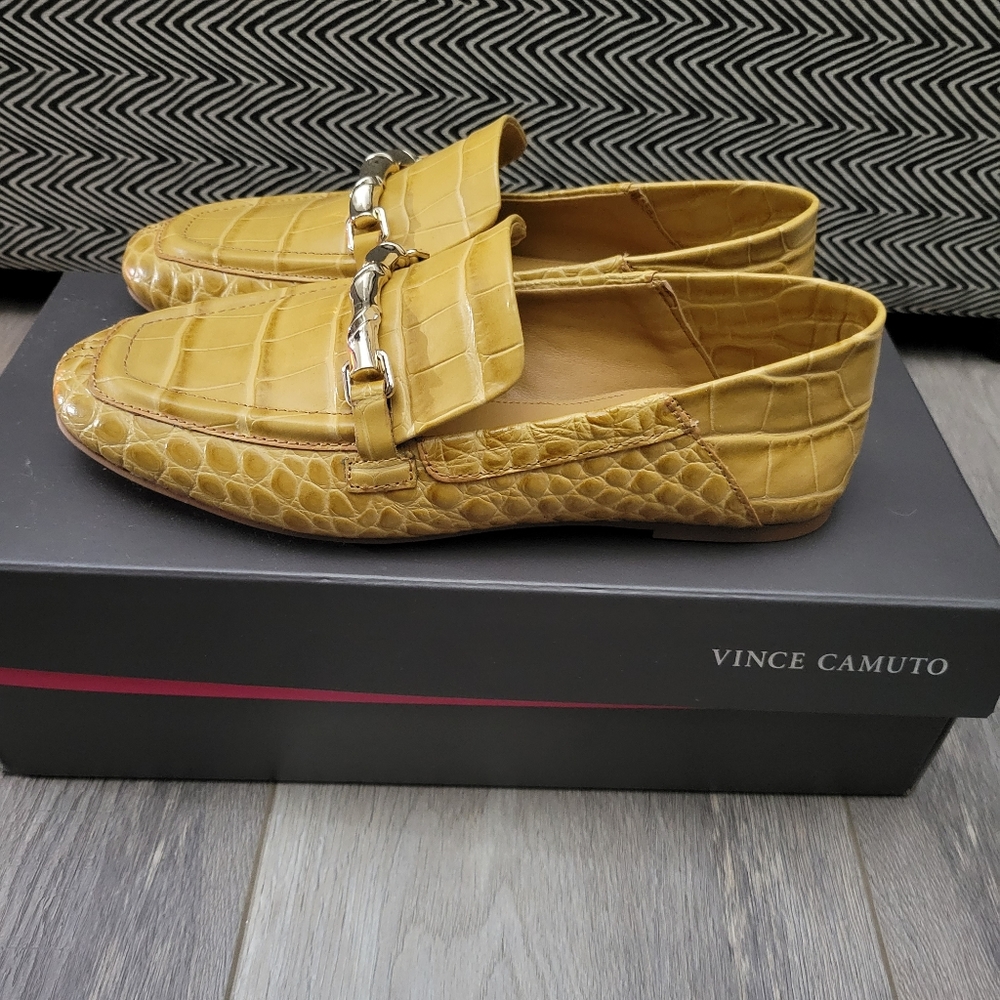 NEW Franco Sarto Croc Embossed Loafers - Picture 2 of 8